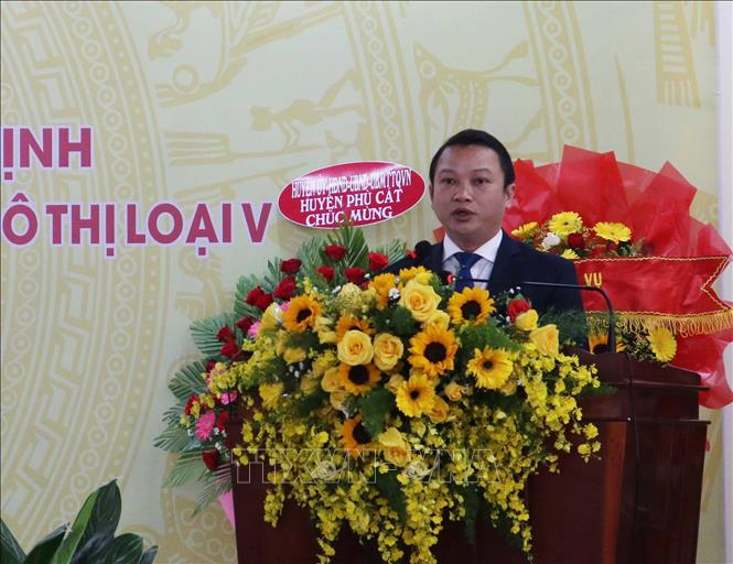 Trong ảnh: Chủ tịch UBND huyện Phù Cát (tỉnh Bình Định) Nguyễn Trung Kiên phát biểu. Ảnh: Phạm Kha – TTXVN.