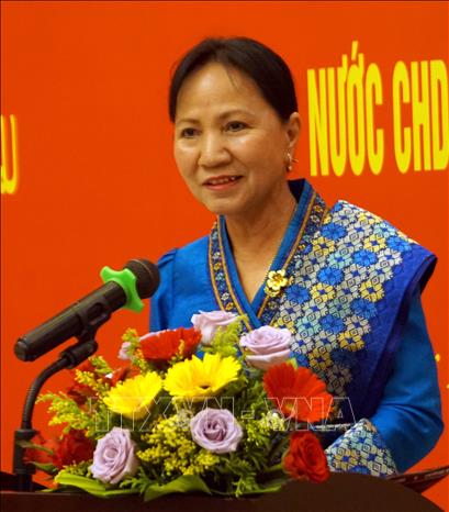 Bà Inlavanh Keobounphan - Chủ tịch Hội Liên hiệp Phụ nữ Lào phát biểu tại buổi làm việc với lãnh đạo Tỉnh ủy Quảng Nam. Ảnh: Trịnh Bang Nhiệm - TTXVN