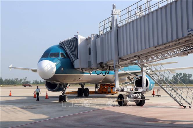 Vietnam Airlines' plane at the Phu Bai International Airport in the central province of Thua Thien-Hue. VNA Photo 